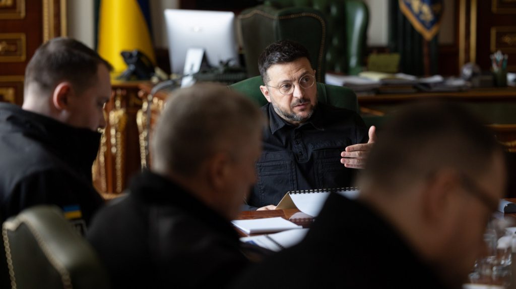 Зеленський про реформу в армії: У травні все фіналізуємо, щоб із червня були зміни