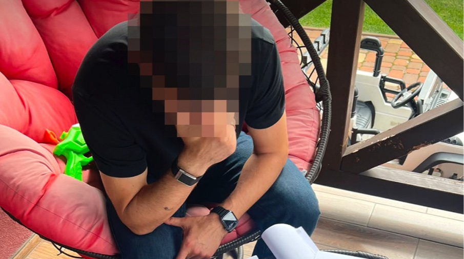 Підбурювання до хабаря у $150 тисяч: співробітнику СБУ призначили заставу у 3 млн