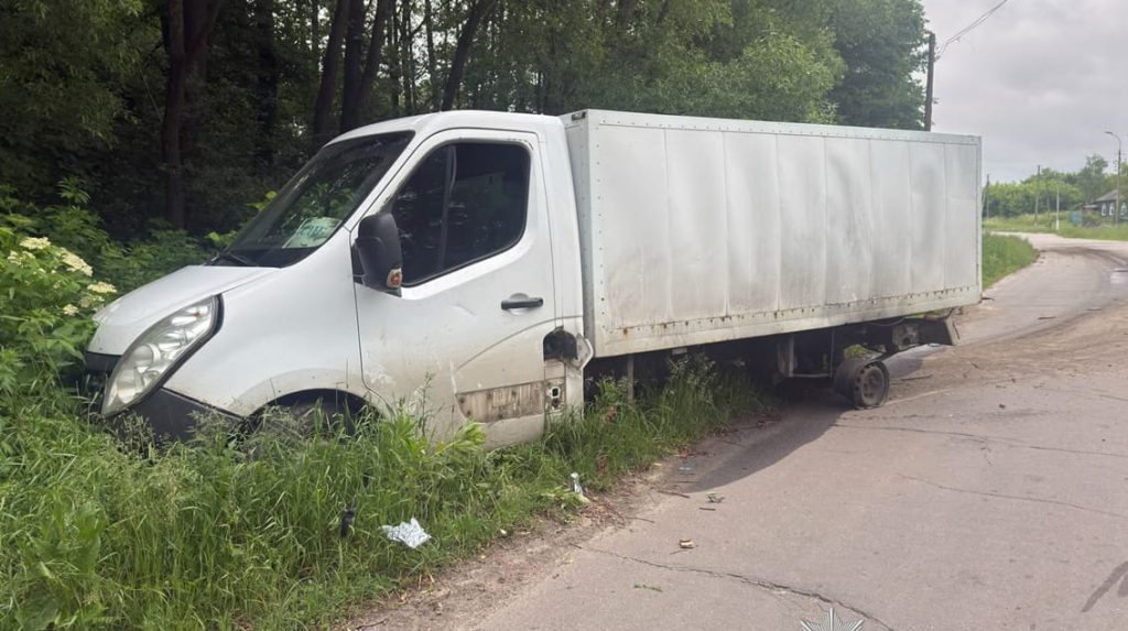 Росіяни атакували хлібовоз на Чернігівщині, поранений водій