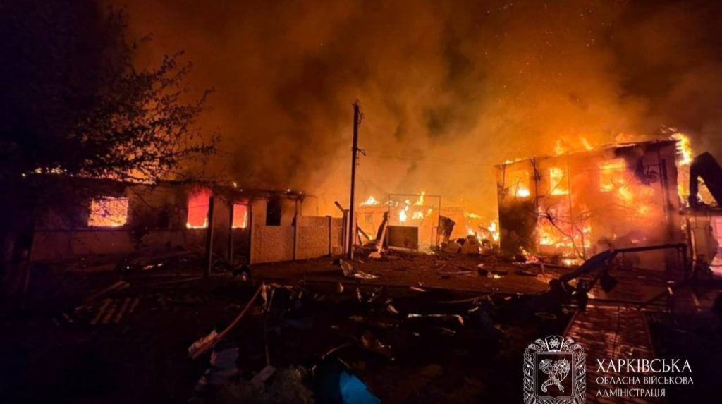 Росіяни вдарили по Балаклії: постраждали 6 дорослих і 2 дітей