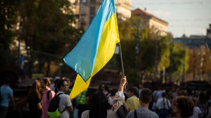 Більшість українців хочуть перезавантаження влади після війни, зміни Зеленського очікують 67% – опитування
