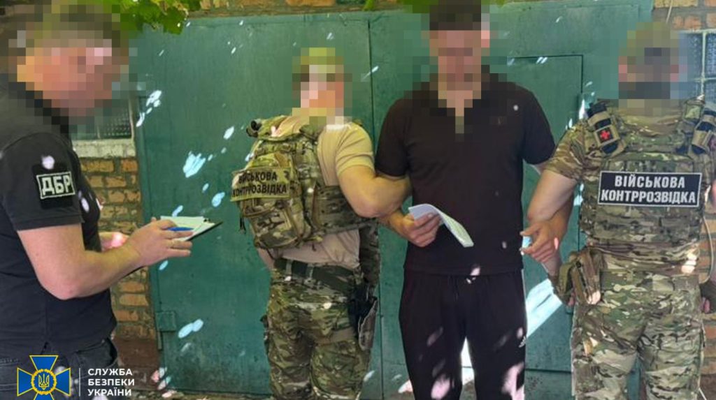 У полоні РФ сам катував українських військових: ДБР і СБУ підозрюють нацгвардійця