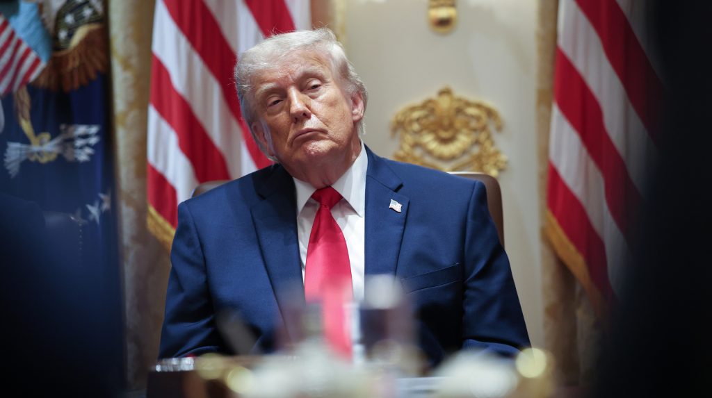 Журналісти дізнались, чому Трамп передумав потужно бити по Ірану