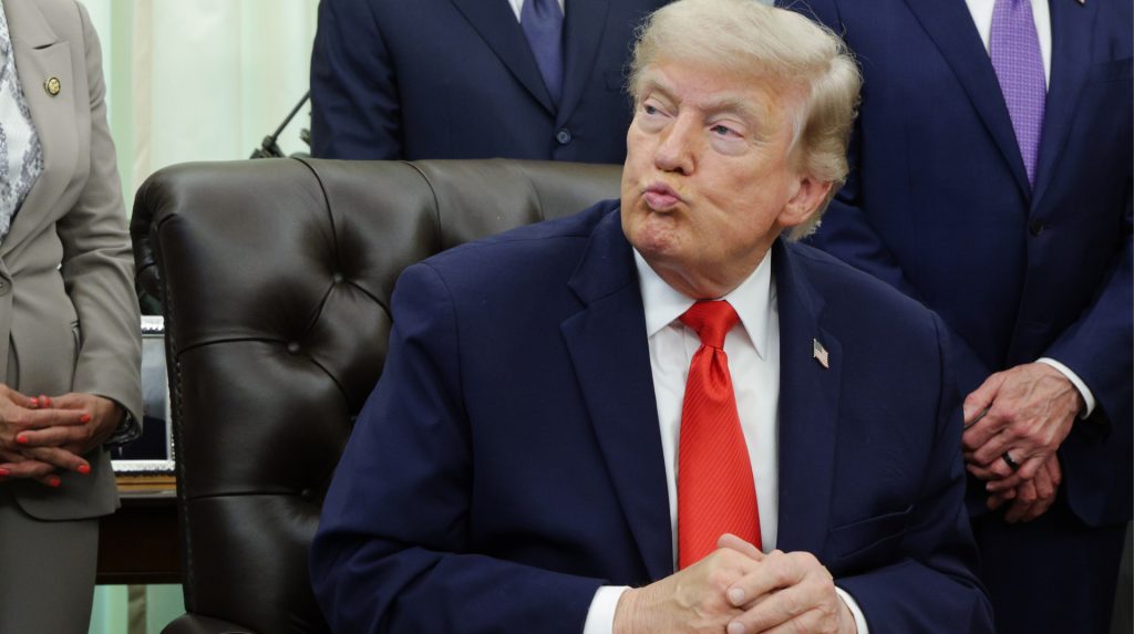 Трамп відмовився коментувати відповідальність Путіна за продовження війни в Україні