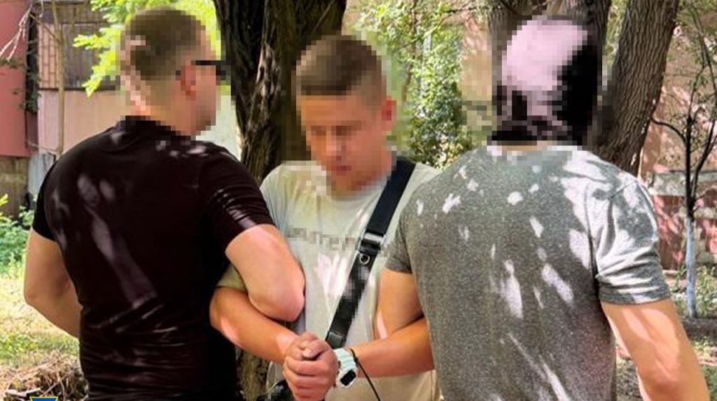 СБУ затримала чоловіка, який активував для росіян понад 1000 систем Starlink