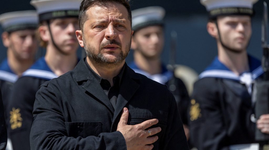 Зеленський: Повернення Криму поки не на порядку денному мирних переговорів