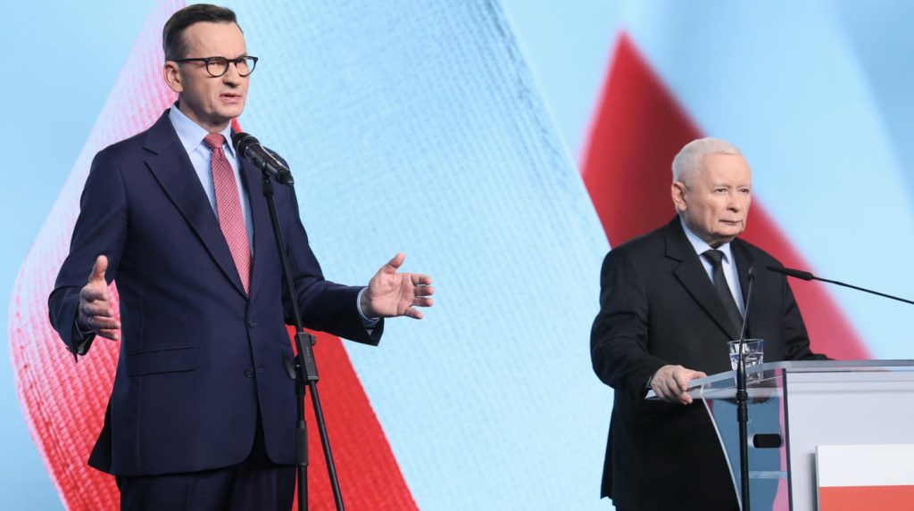 Розкол на користь України: як польська “ПіС” втратила частину депутатів і що буде далі