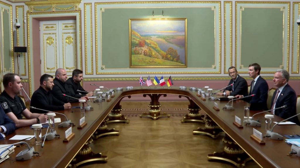 Зеленський розповів про переговори з посланцями Трампа: зимовий пакет, території, гарантії безпеки