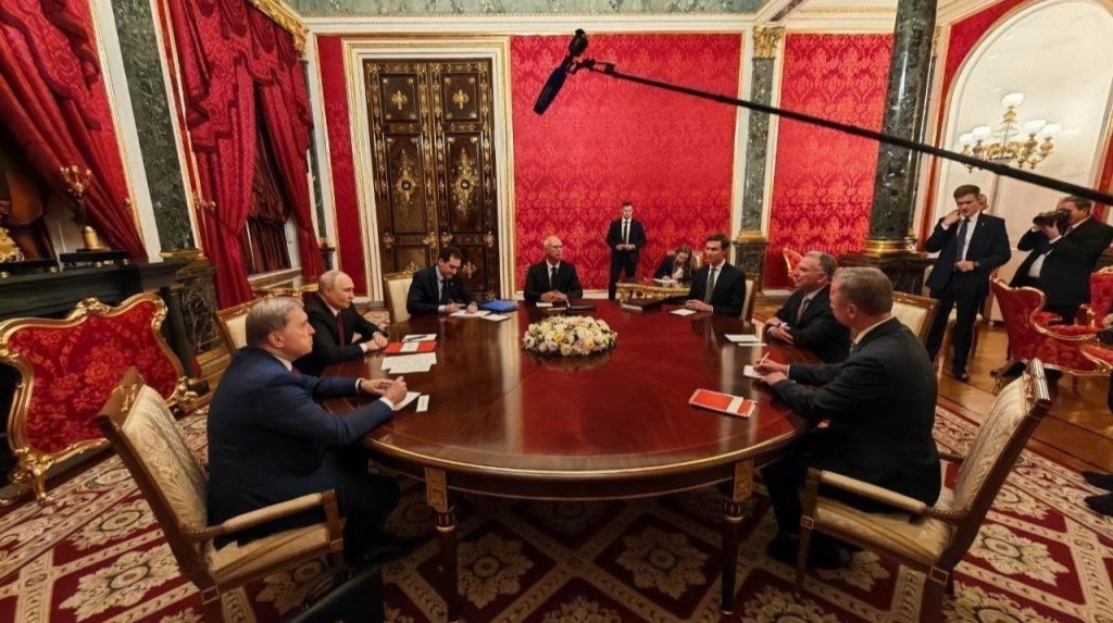 У Кремлі вважають конструктивними переговори з посланцями Трампа, назвали ключові теми