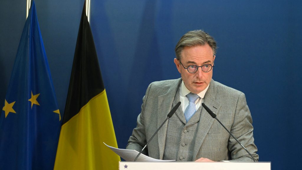 Єврокомісія не повертатиметься до дебатів про передачу коштів РФ для України – прем’єр Бельгії