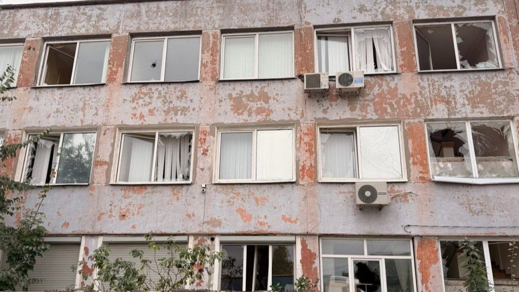 Росіяни кілька разів за день ударили по Дніпру: є поранені