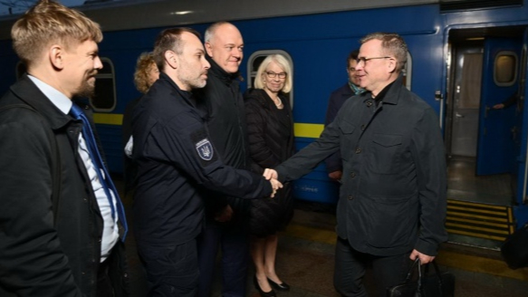 Прем’єр Фінляндії Орпо прибув до Києва: обговорять реформи та підготовку до зими