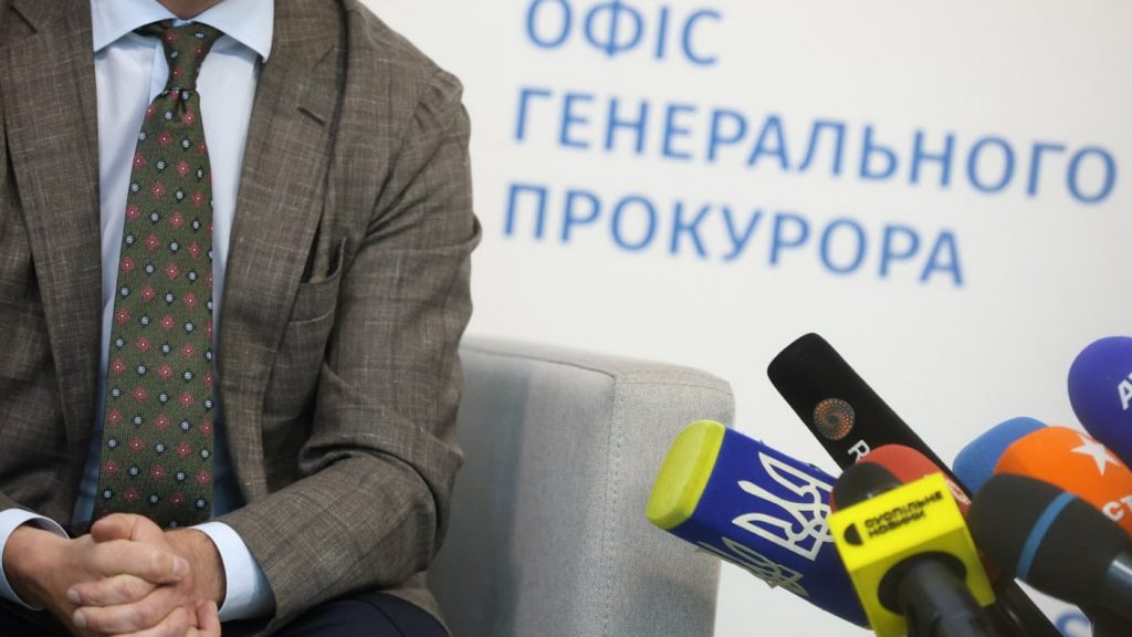 Ліквідація “імперії Кравченка”. Що змінює реформа прокуратури, на якій наполягає Брюссель